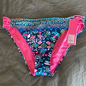 Lilly Pulitzer Glow and Flow bikini swim bottoms size 10